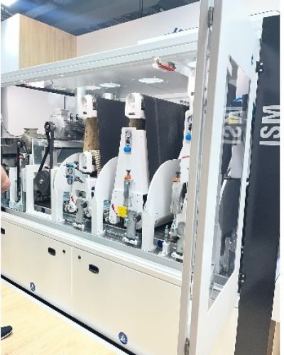 Holzbearbeitungsmaschine: CNC