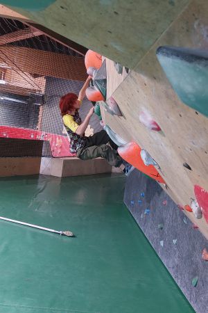 Schüler beim Bouldern
