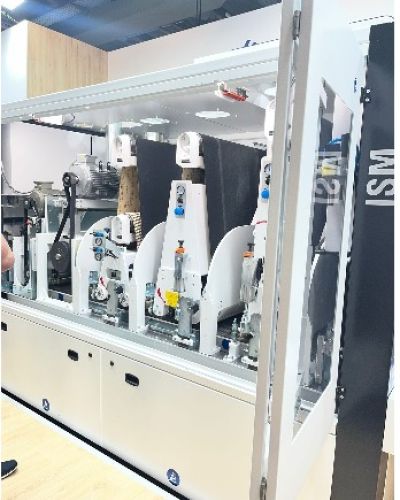 Holzbearbeitungsmaschine: CNC